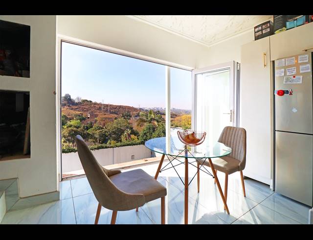 3 BEDROOM HOUSE FOR SALE IN MELVILLE